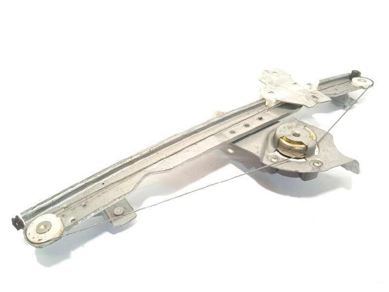 Recambio de elevalunas delantero izquierdo para dacia sandero laureate referencia OEM IAM 8200733829  