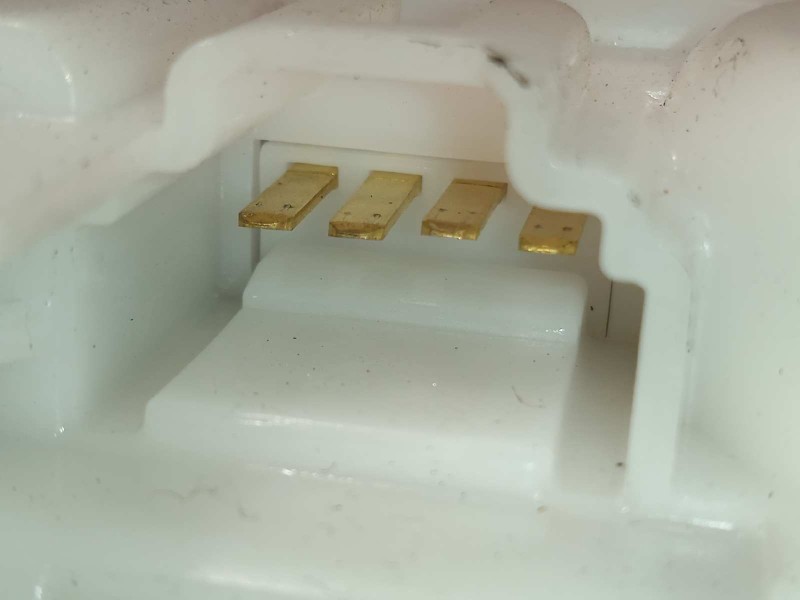 Recambio de cerradura maletero / porton para subaru legacy lim. b14 limited referencia OEM IAM 63032FG101  