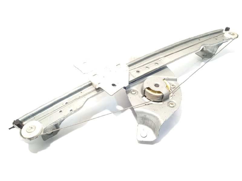 Recambio de elevalunas delantero derecho para dacia sandero laureate referencia OEM IAM 8200733828  