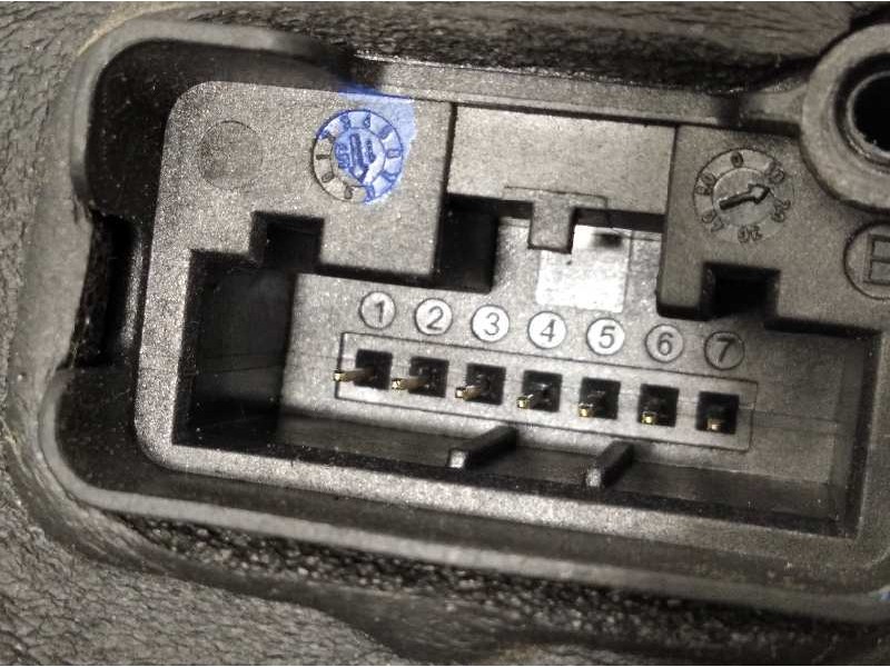 Recambio de cerradura puerta trasera derecha para skoda fabia style referencia OEM IAM 6V0839016A  