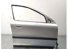 Recambio de puerta delantera derecha para volvo s60 berlina 2.4 d referencia OEM IAM 30796487  