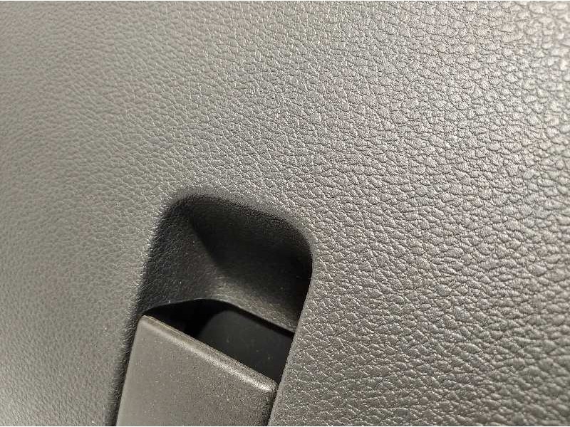 Recambio de guantera para skoda fabia style referencia OEM IAM 6V1857097H  6V1857097H9B9