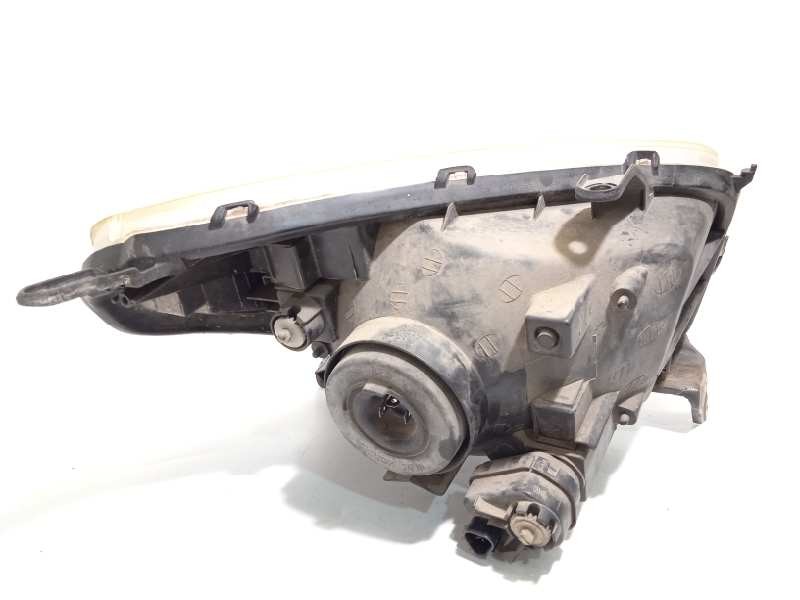 Recambio de faro izquierdo para toyota rav 4 (a2) 2.0 turbodiesel cat referencia OEM IAM 8115042160  