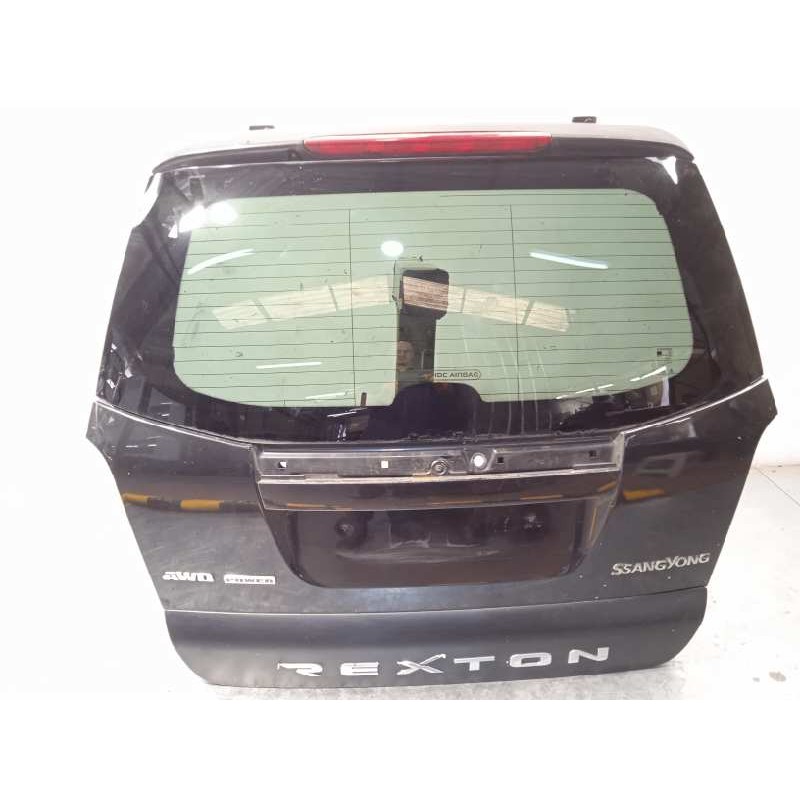 Recambio de porton trasero para ssangyong rexton referencia OEM IAM 6400108302  