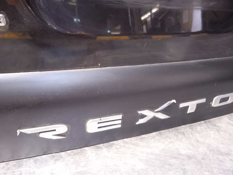 Recambio de porton trasero para ssangyong rexton referencia OEM IAM 6400108302  