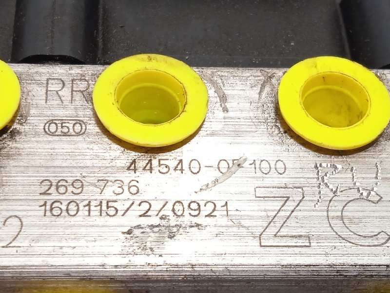 Recambio de abs para toyota verso advance referencia OEM IAM 445400F100 2265106455 269736 6