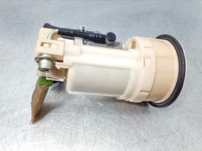 Recambio de bomba combustible para lexus rx300 (mcu15) luxury referencia OEM IAM 7702048041  1019616821