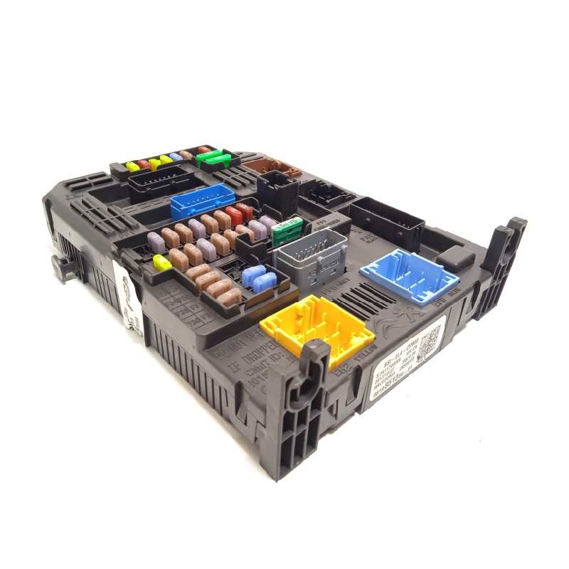 Recambio de caja reles / fusibles para citroën c4 picasso referencia OEM IAM 9819851380 28550133 1663368880