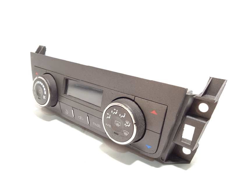 Recambio de mando climatizador para cadillac srx v6 elegance referencia OEM IAM 15894095  MX2370001912