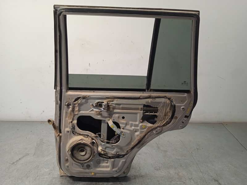 Recambio de puerta trasera derecha para hyundai terracan (hp) 2.9 crdi cat referencia OEM IAM 77020H1010  