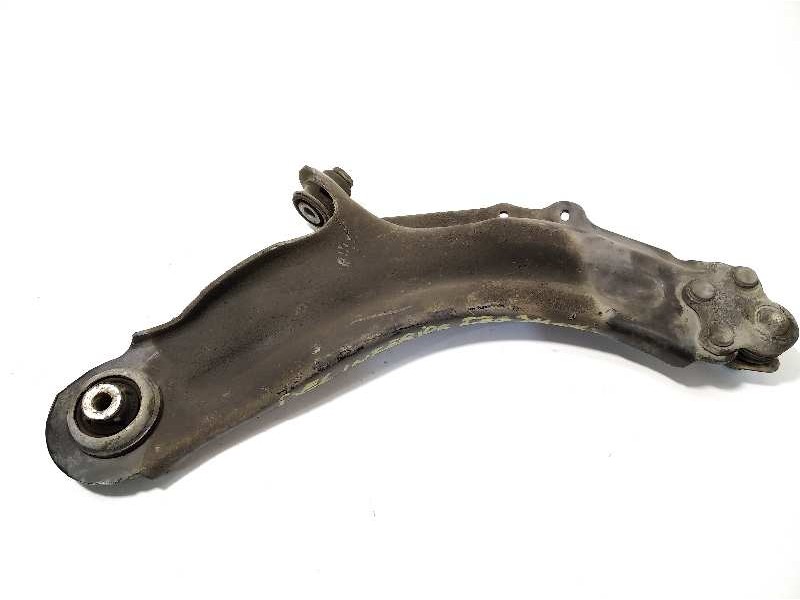 Recambio de brazo suspension inferior delantero izquierdo para renault kangoo profesional referencia OEM IAM 8200586561  