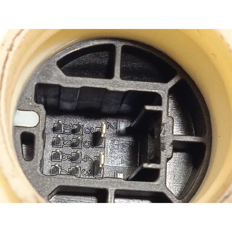 Recambio de elevalunas delantero derecho para toyota avensis (t27) executive referencia OEM IAM 8571005050D 977556108 8570102010