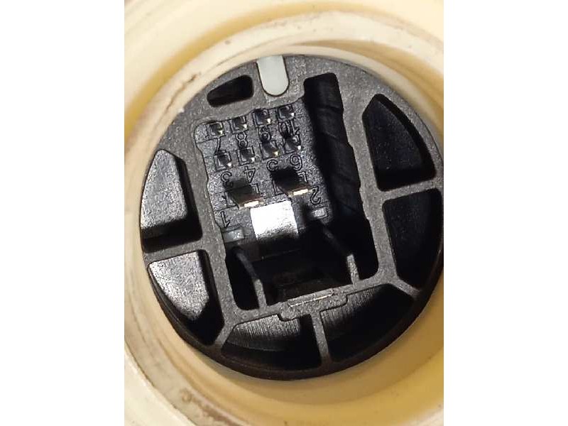 Recambio de elevalunas trasero izquierdo para toyota avensis (t27) executive referencia OEM IAM 8572005060D 977556108 8570102010