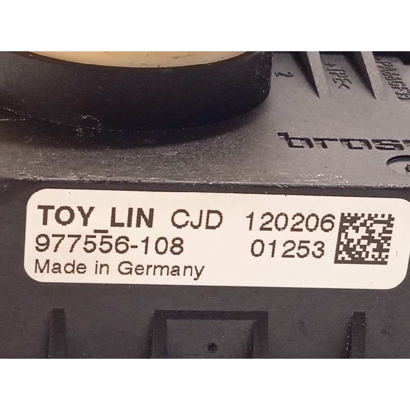 Recambio de elevalunas trasero izquierdo para toyota avensis (t27) executive referencia OEM IAM 8572005060D 977556108 8570102010