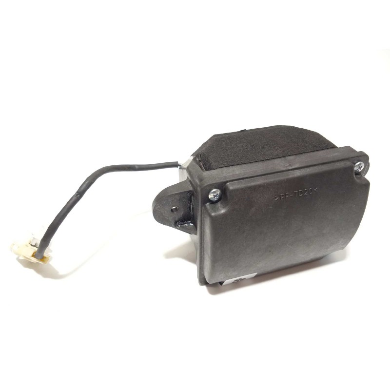 Recambio de altavoz para lexus nx 300h 4wd referencia OEM IAM 8615078070  