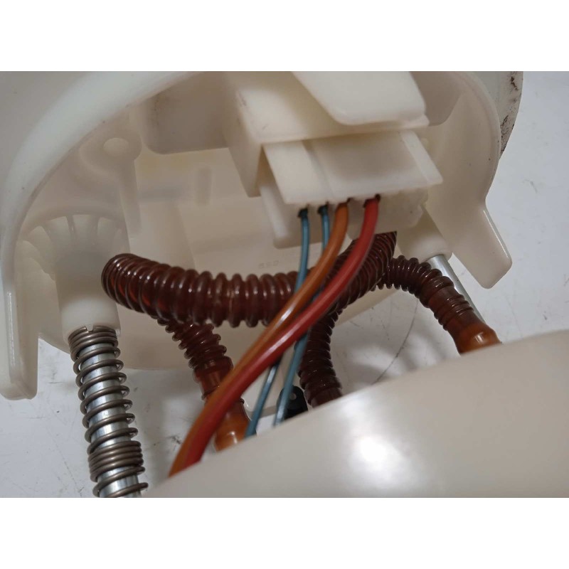 Recambio de bomba combustible para peugeot 207 confort referencia OEM IAM 9684934480  1607401980