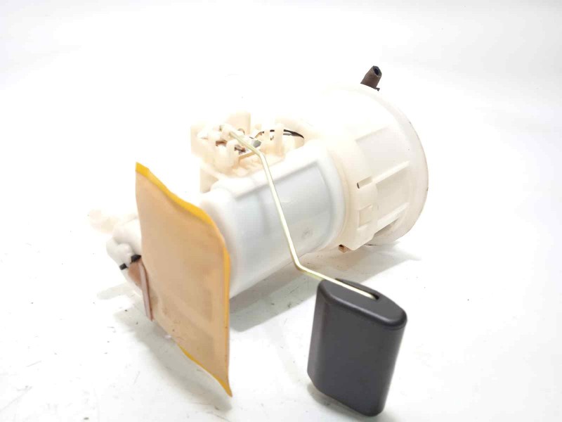 Recambio de bomba combustible para kia rio 1.4 cat referencia OEM IAM 311101G000  
