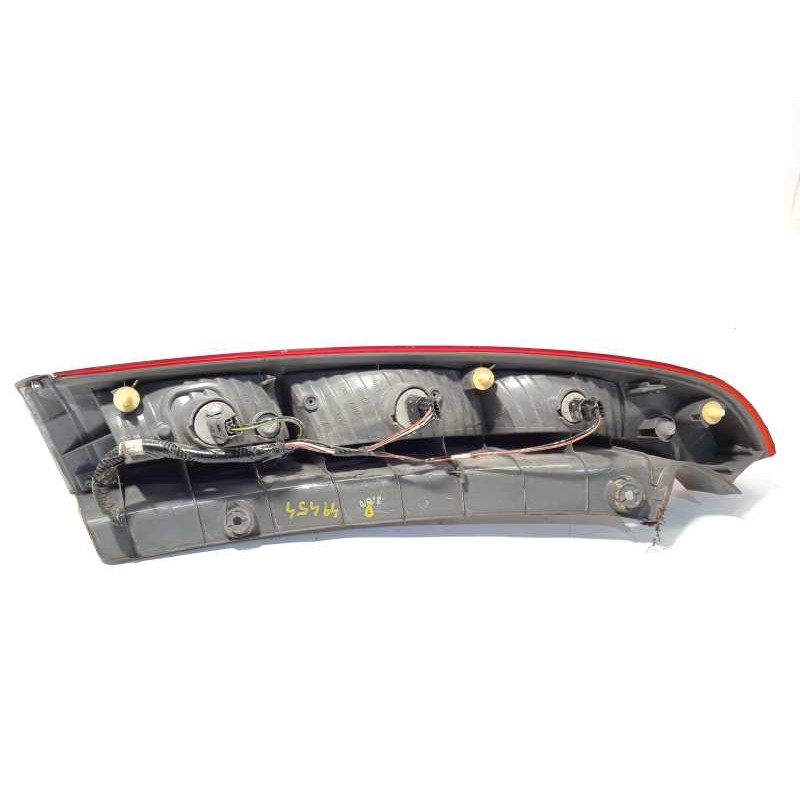 Recambio de piloto trasero derecho para honda stream (rn1/3) 2.0i es referencia OEM IAM 33501S7A003  