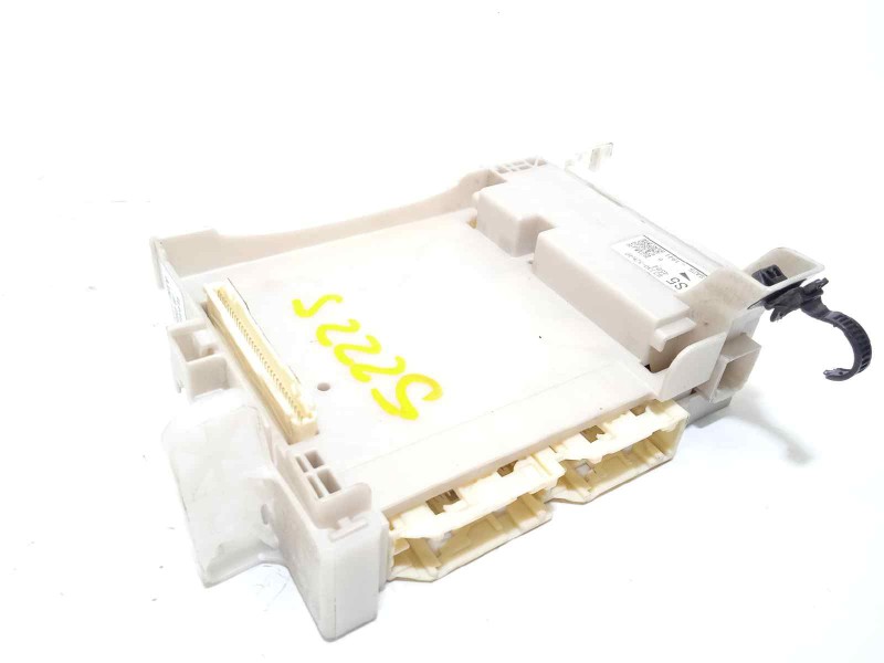 Recambio de modulo electronico para toyota yaris 1.5 16v cat referencia OEM IAM 8273052K40  