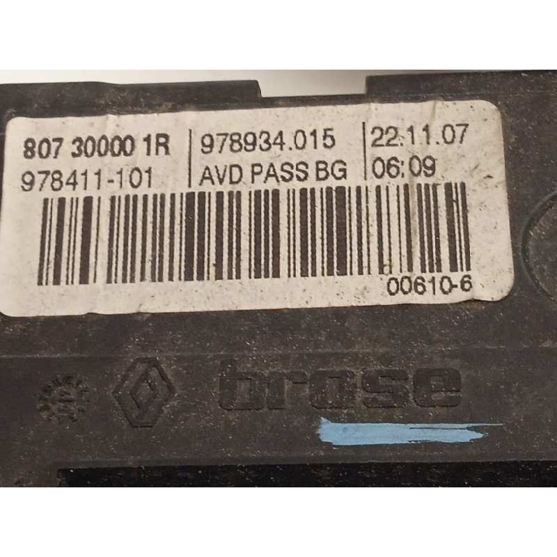 Recambio de elevalunas delantero derecho para renault laguna iii 1.5 dci diesel referencia OEM IAM 807000002R  807300001R