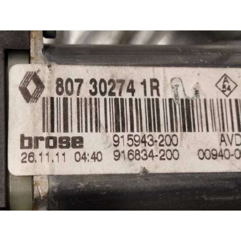 Recambio de elevalunas delantero derecho para renault scenic iii emotion referencia OEM IAM 807302741R  