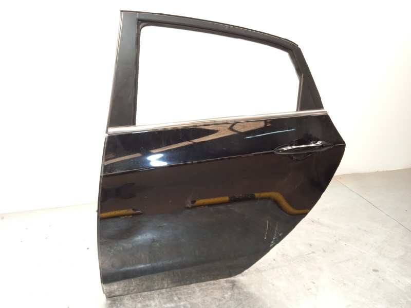 Recambio de puerta trasera izquierda para hyundai i30 (gd) style referencia OEM IAM 77003A6000  