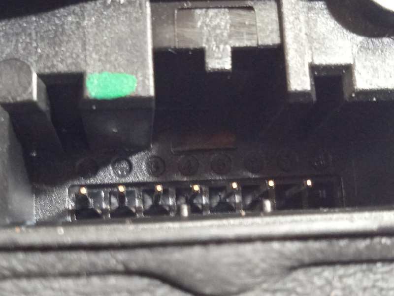 Recambio de cerradura puerta trasera derecha para skoda yeti 1.2 tsi referencia OEM IAM 6V0839016C  