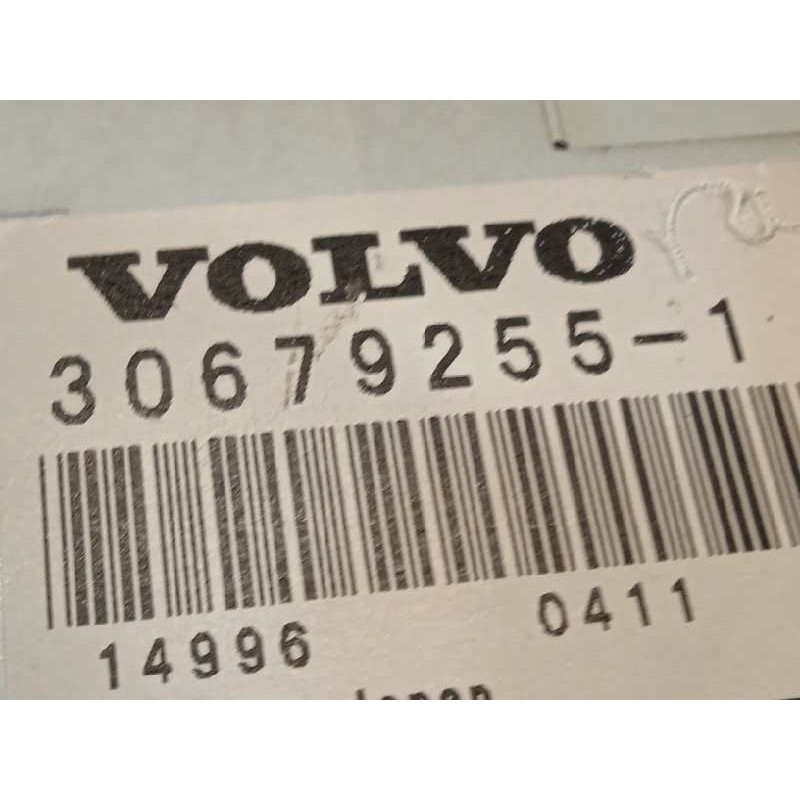 Recambio de antena para volvo xc90 d5 referencia OEM IAM 8651014  30679255