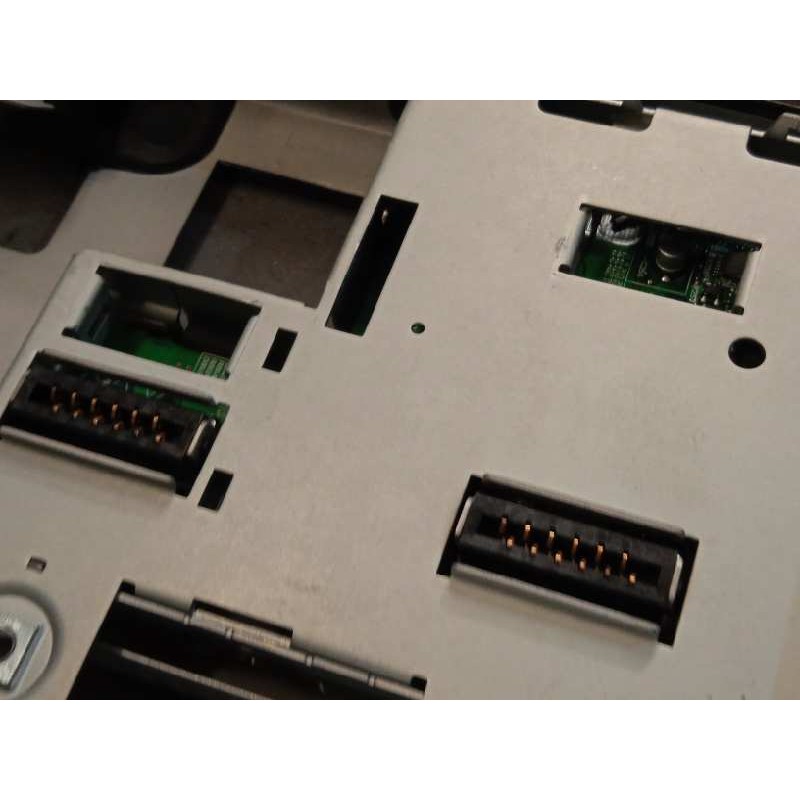 Recambio de antena para volvo xc90 d5 referencia OEM IAM 8651014  30679255