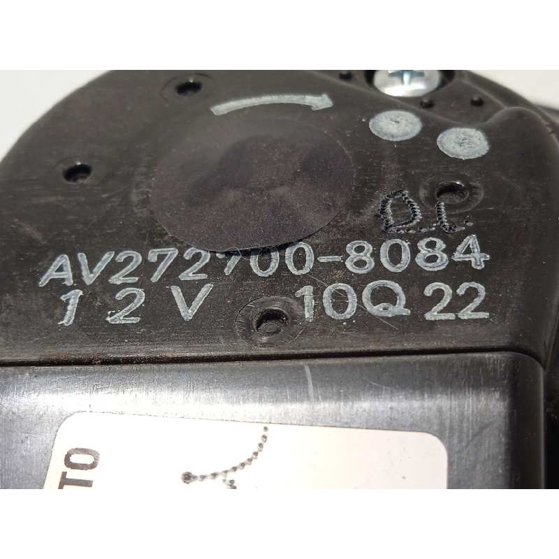 Recambio de motor calefaccion para toyota auris active referencia OEM IAM AV2727008084  8710305060