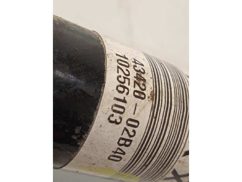 Recambio de transmision delantera izquierda para toyota auris active referencia OEM IAM 4342002B40  