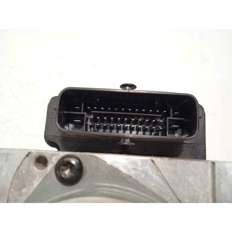 Recambio de abs para kia cee´d 1.6 crdi cat referencia OEM IAM 58920A2210 6158945200 A258920500