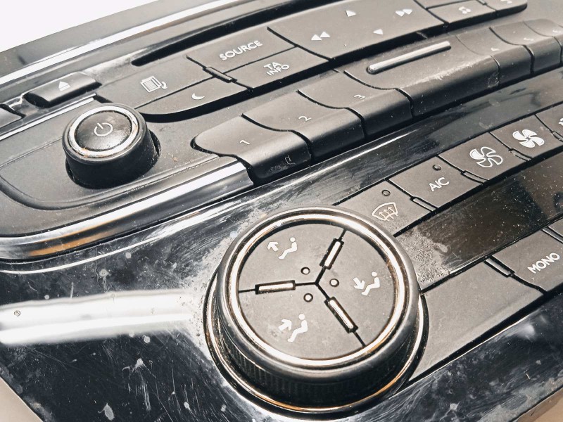 Recambio de mando multifuncion para peugeot 508 allure hybrid4 referencia OEM IAM 96656643XZ  98023793XZ