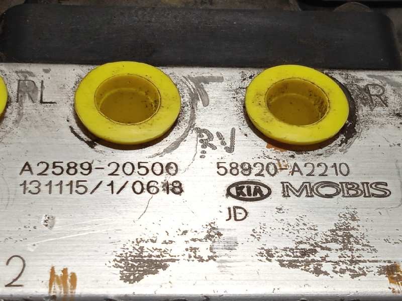 Recambio de abs para kia cee´d 1.6 crdi cat referencia OEM IAM 58920A2210 6158945200 A258920500