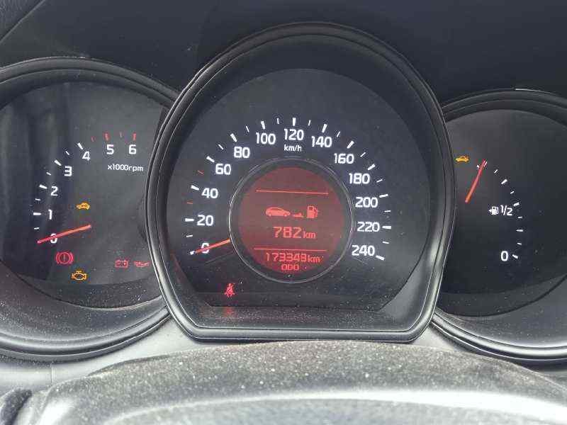 Recambio de cuadro instrumentos para kia cee´d 1.6 crdi cat referencia OEM IAM 94003A2332  
