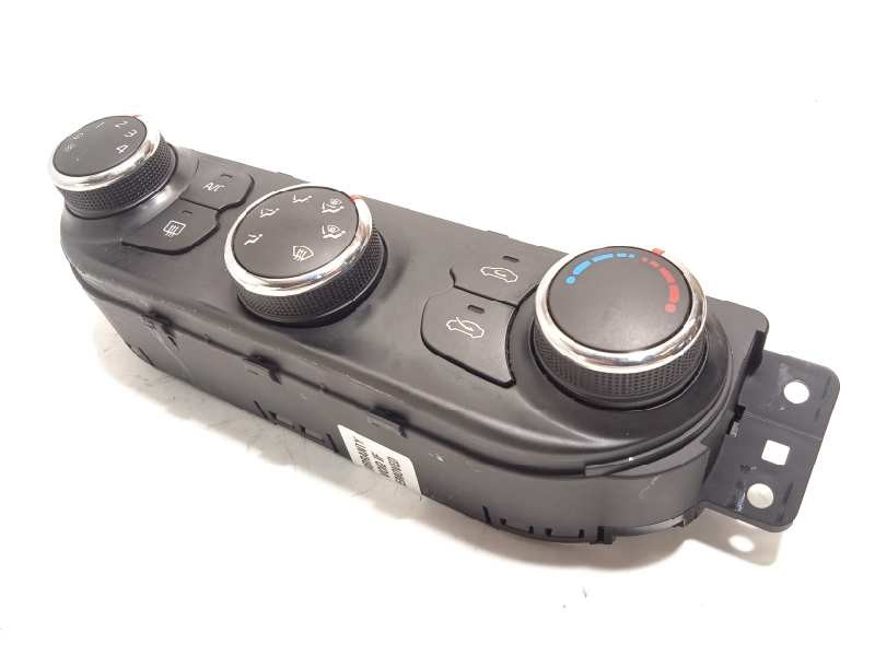 Recambio de mando climatizador para kia cee´d 1.6 crdi cat referencia OEM IAM 97250A2002  