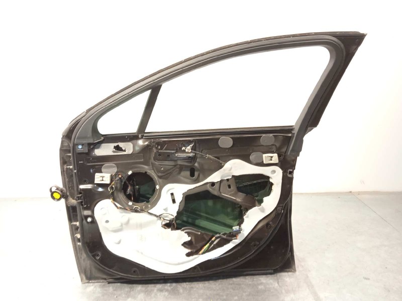Recambio de puerta delantera derecha para peugeot 508 allure hybrid4 referencia OEM IAM 9677683980  
