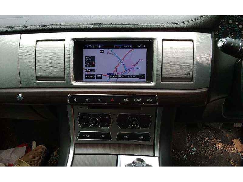 Recambio de pantalla multifuncion para jaguar xf 2.2 diesel referencia OEM IAM CX2314F667AM  7612055031