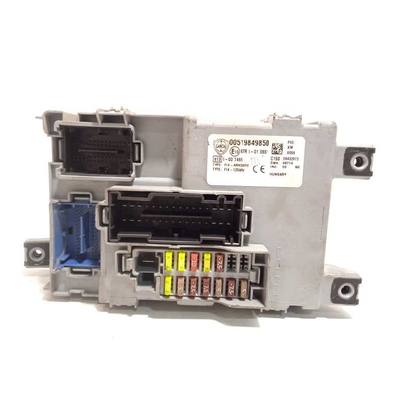 Recambio de caja reles / fusibles para lancia ypsilon (402) 1.3 jtd 16v referencia OEM IAM 519849850  
