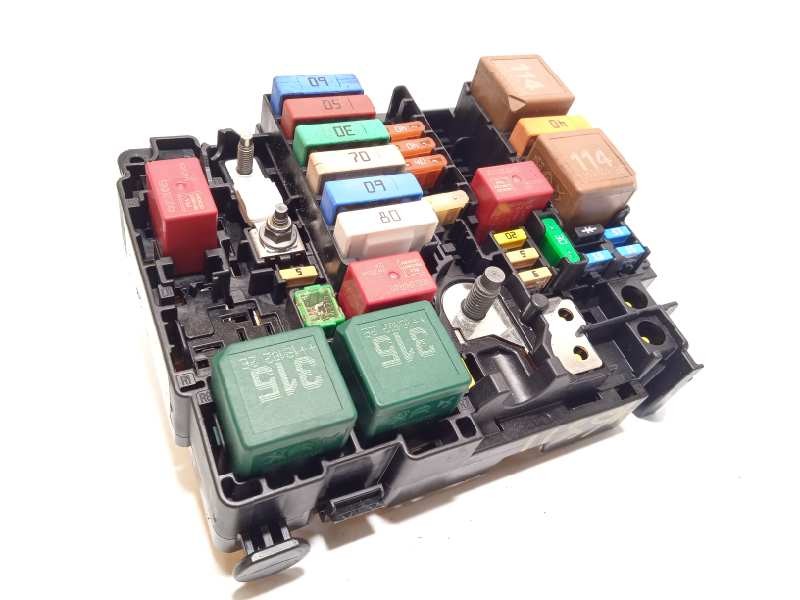 Recambio de caja reles / fusibles para citroën c3 1.5 blue-hdi fap referencia OEM IAM 9804848480  