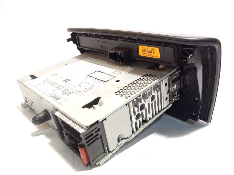 Recambio de sistema audio / radio cd para lancia ypsilon (402) 1.3 jtd 16v referencia OEM IAM 735576744  7642324316