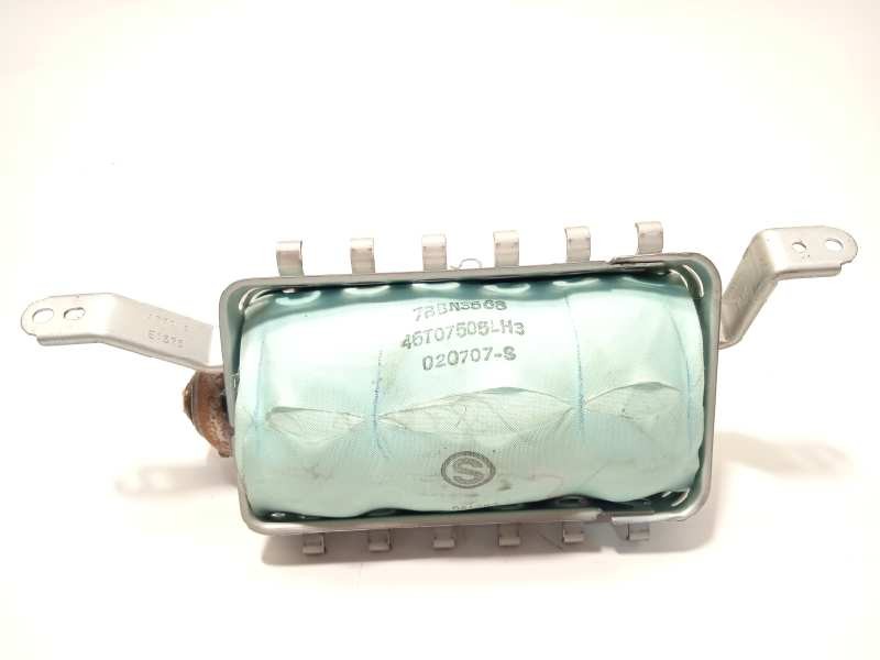 Recambio de airbag delantero derecho para toyota land cruiser (j12) 3.0 d-4d gx referencia OEM IAM 7396060090  