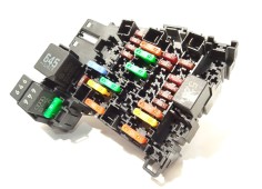 Recambio de caja reles / fusibles para volkswagen t-roc 1.0 tsi referencia OEM IAM 5Q0937615C   2