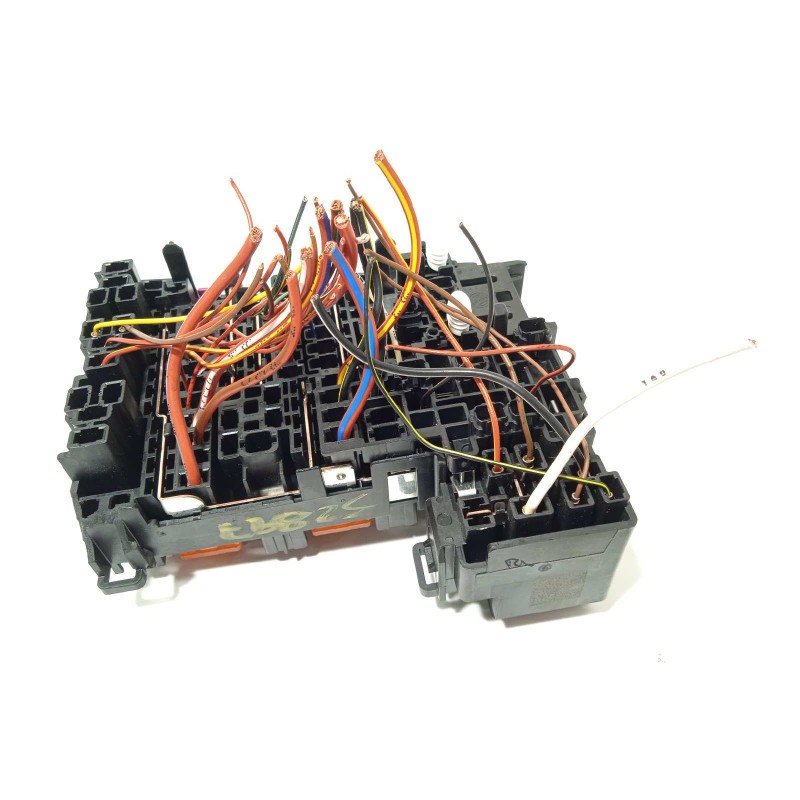 Recambio de caja reles / fusibles para volkswagen t-roc 1.0 tsi referencia OEM IAM 5Q0937615C  