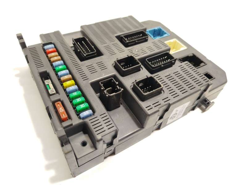 CAJA RELES / FUSIBLES 9663798280 
