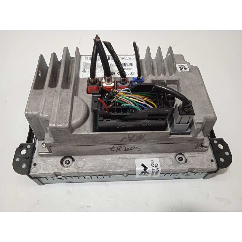 Recambio de pantalla multifuncion para jeep cherokee limited 4wd referencia OEM IAM 68258678AF  