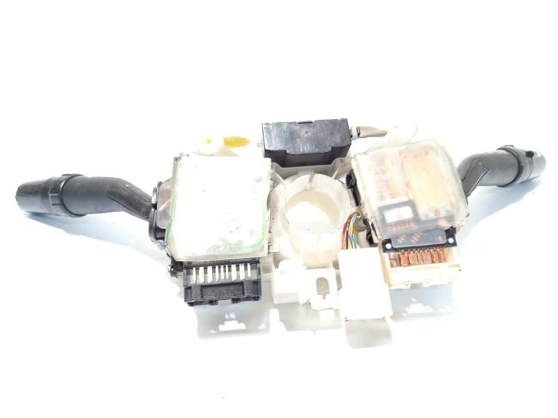 Recambio de mando intermitentes para toyota land cruiser (j12) 3.0 d-4d gx referencia OEM IAM 843106B600  