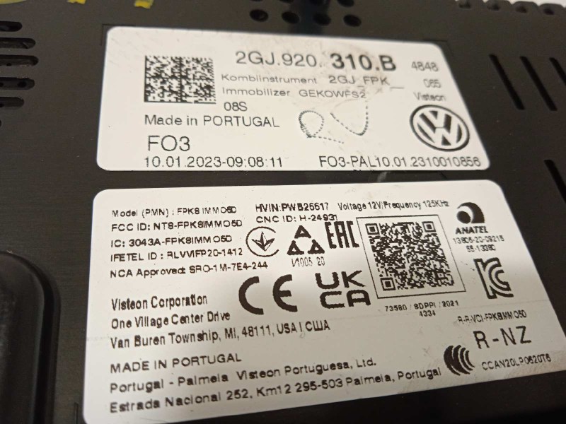 Recambio de cuadro instrumentos para volkswagen t-roc 1.0 tsi referencia OEM IAM 2GJ920310B  