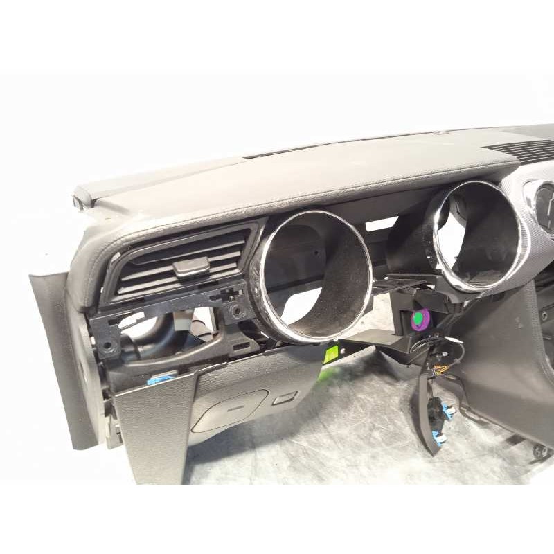 Recambio de salpicadero para ford mustang basis referencia OEM IAM FR3Z6304320AA  