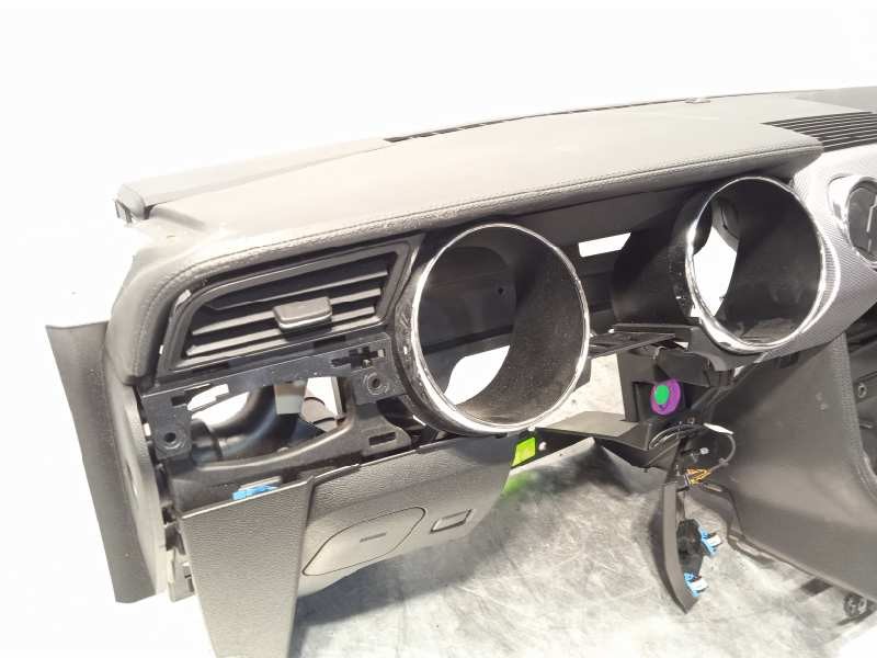 Recambio de salpicadero para ford mustang basis referencia OEM IAM FR3Z6304320AA  